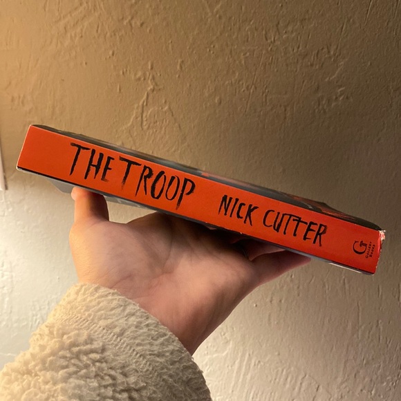 ⛺️The Troop - Nick Cutter - Picture 5 of 8